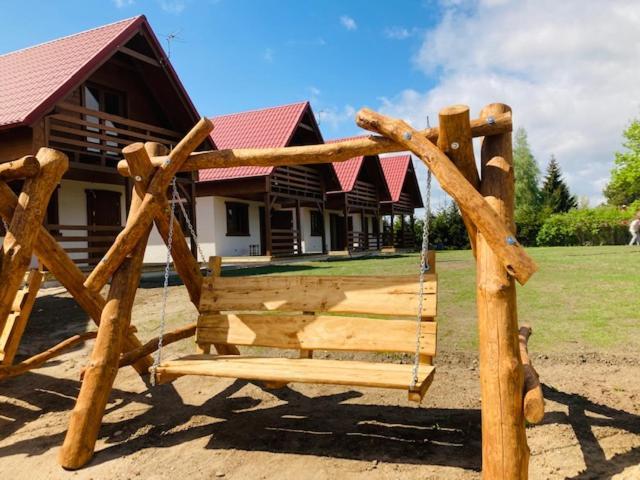 Kalinowy Sad Domki Z Jacuzzi I Sauna Mikołajki المظهر الخارجي الصورة