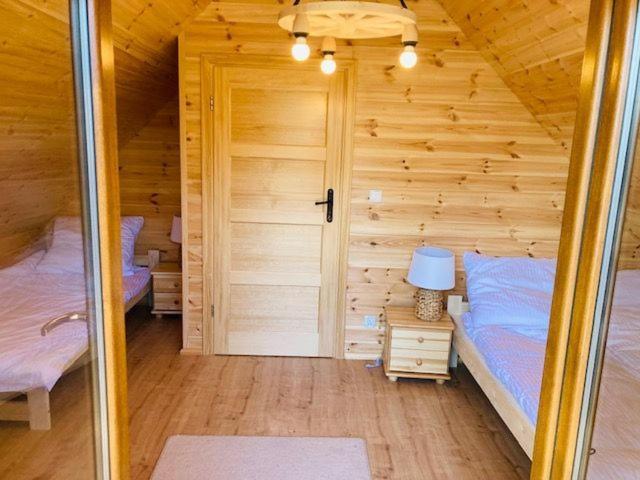 Kalinowy Sad Domki Z Jacuzzi I Sauna Mikołajki المظهر الخارجي الصورة