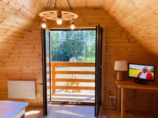 Kalinowy Sad Domki Z Jacuzzi I Sauna Mikołajki المظهر الخارجي الصورة